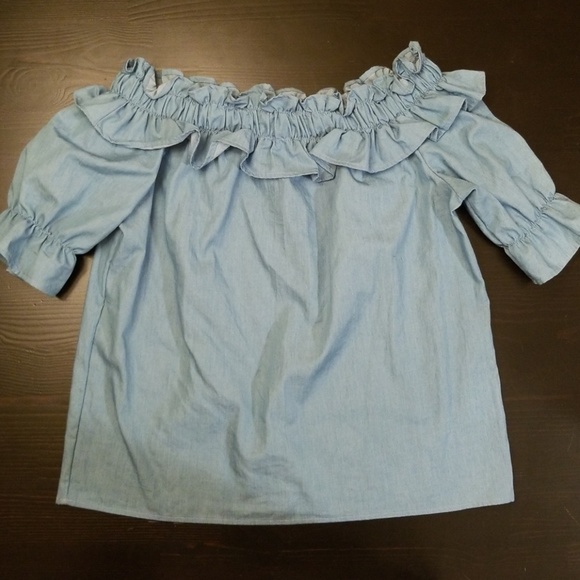 fashion wild cat Tops - Off the Shoulder Peasant Blouse size S